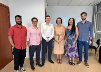 SINJUSC avança na cumulatividade do AQ de graduação e nos reflexos de auxílios sobre 13° e férias